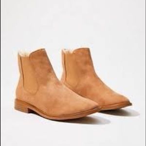 NWB LOFT FAUX FUR CHELSEA ANKLE BOOT